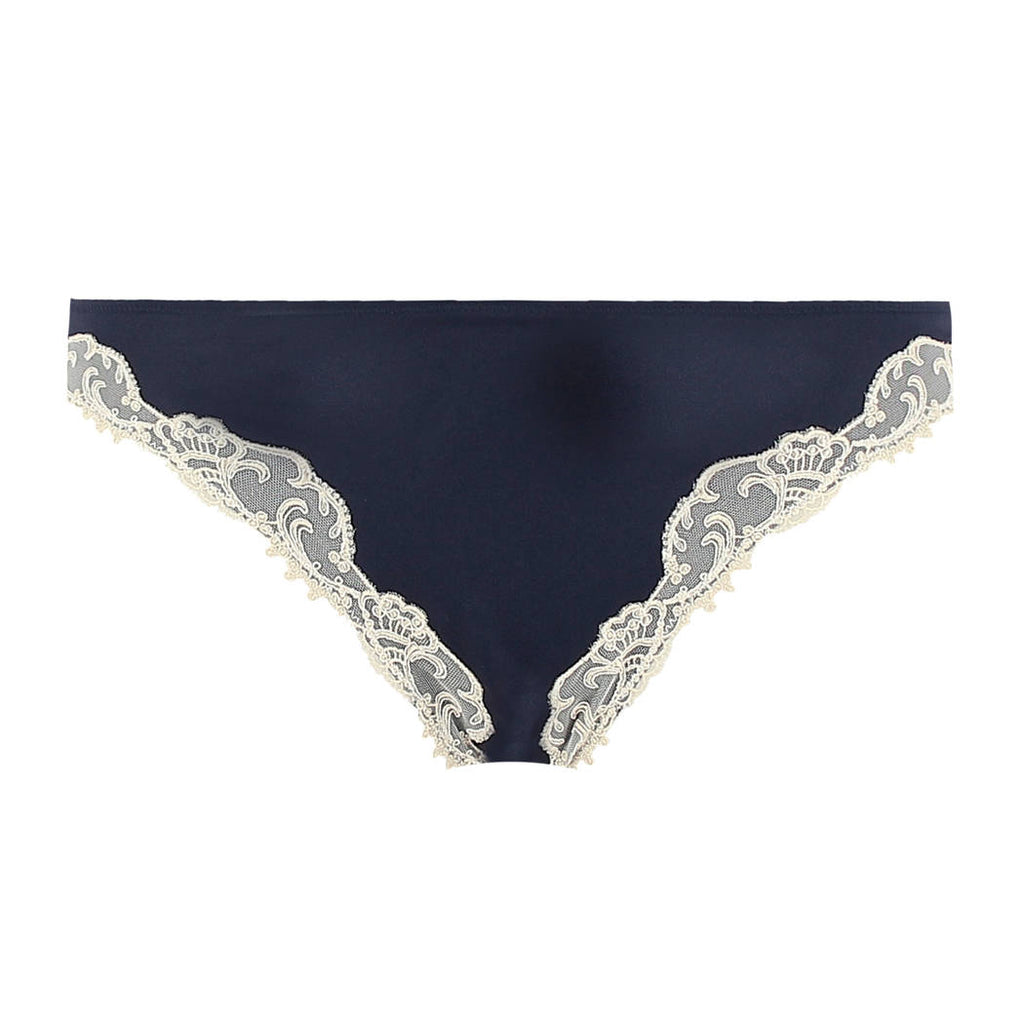 Lise Charmel Brief
